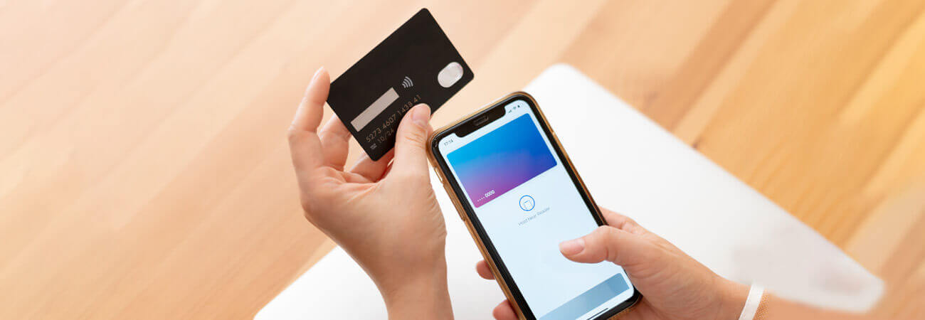 Cashback vs. Air Miles: Which UAE Credit Card Is Right for You?